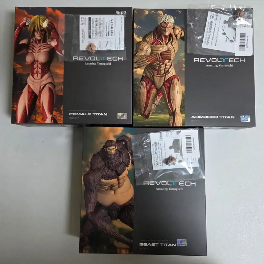 [BUNJANG] Kaiyodo Revoltech Amazing Yamaguchi Attack on Titan Female Titan &amp; Beast Titan Special Edition / 리볼텍 카이요도 어메이징 야마구치 진격의거인 여성형 갑옷 짐승거인 특전판