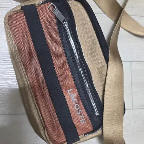 [BUNJANG] Lacoste Ellondergo Crossbody Bag / 라코스테 크로스백
