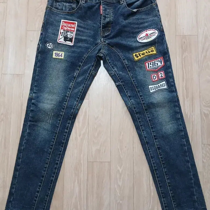 [SOLD OUT] 디스퀘어드 Dsquared2 패치데님 34 스키니핏 약스판