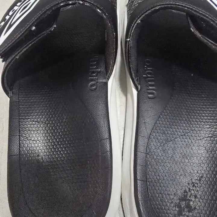 [BUNJANG] Umbro Slippers / 슬리퍼