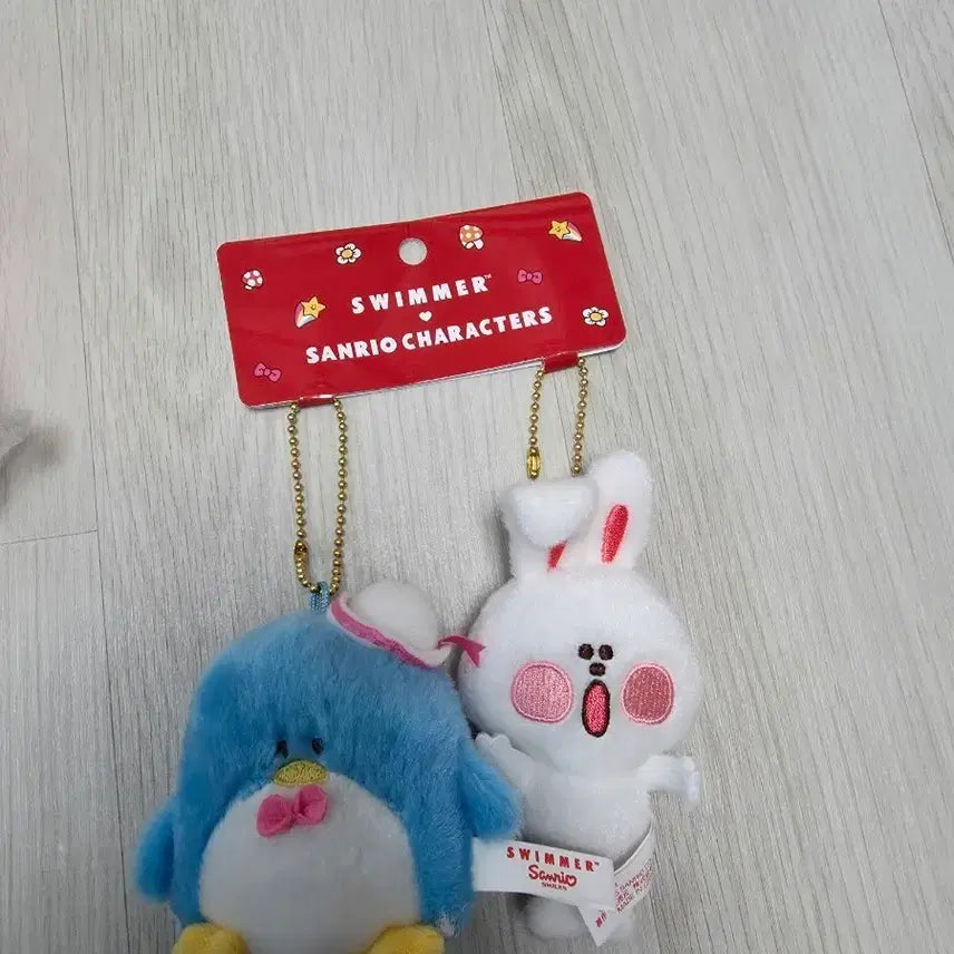 [BUNJANG] Sanrio x Swimmer Tux Sam &amp; Rabbit Mascot Doll Set / 산리오 스위머 콜라보 턱샘 마스코트 인형세트