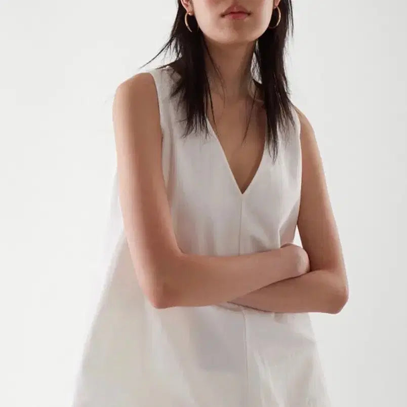[BUNJANG] COS A-Line Sleeveless Top Ivory / COS 코스 A라인 슬리브리스 탑