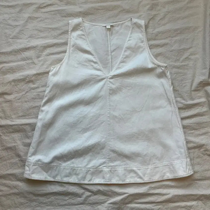 [BUNJANG] COS A-Line Sleeveless Top Ivory / COS 코스 A라인 슬리브리스 탑