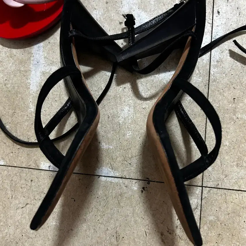 [BUNJANG] IRO Black Suede Strap Sandals / IRO 이로 블랙 스웨이드 스트랩 샌들 36