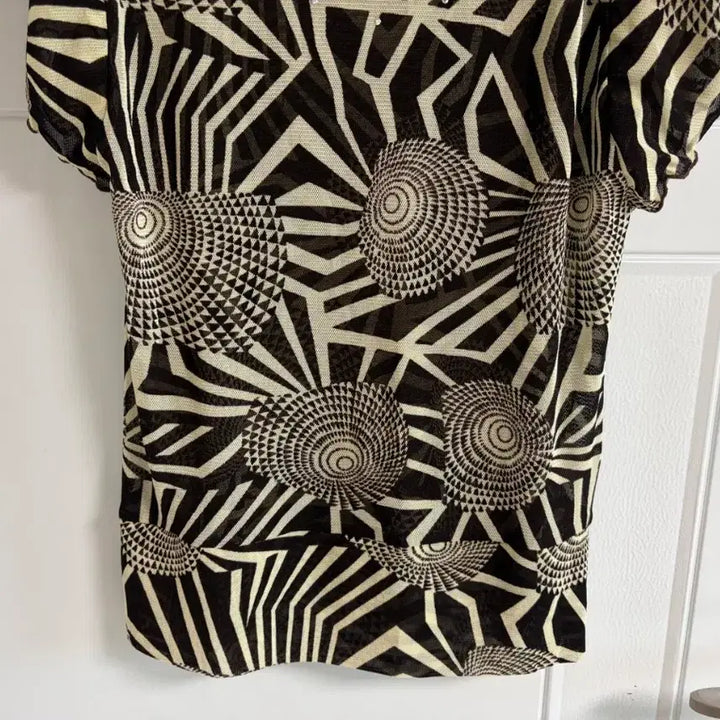 [BUNJANG] Vintage Japanese Imported Sheer Round Neck Short Sleeve T-Shirt / (일본 수입 빈티지)반팔 티셔츠 시스루 라운드 여름 기본 스판 M-L