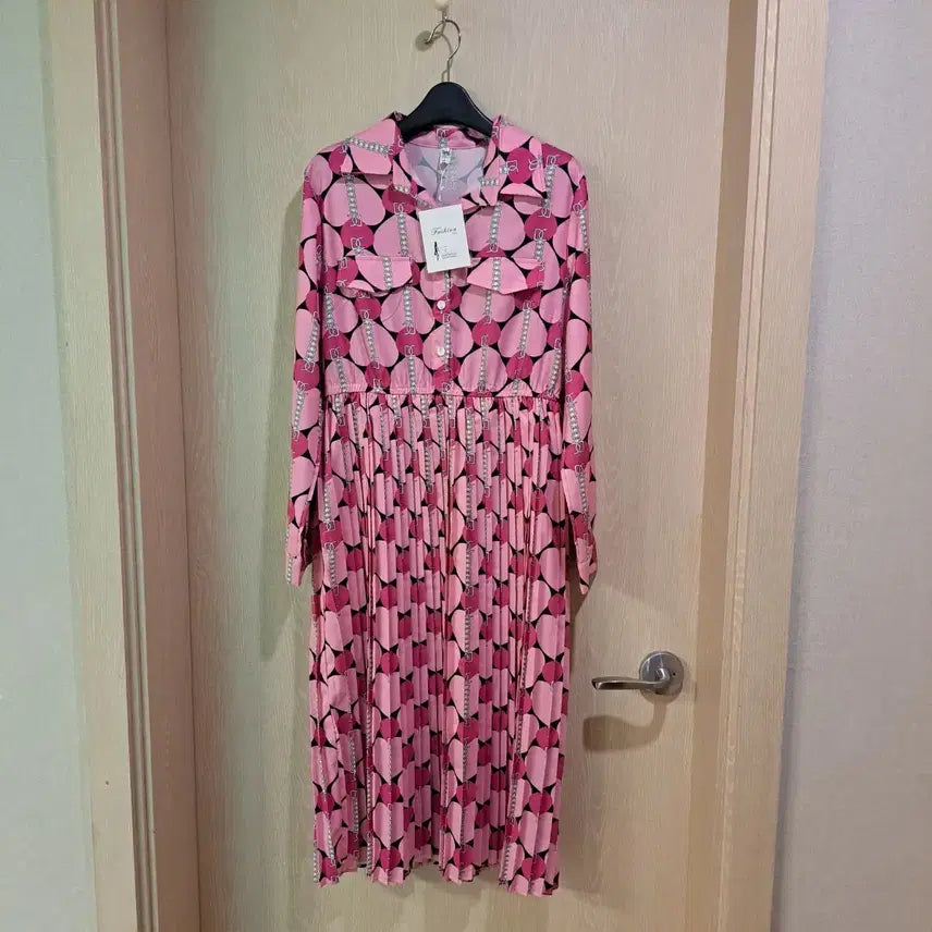 [BUNJANG] QI HAN JIA Pink Pattern Long Pleated Dress Size 66 / QI HAN JIA 핑크 패턴 롱 플리츠 원피스사이즈66