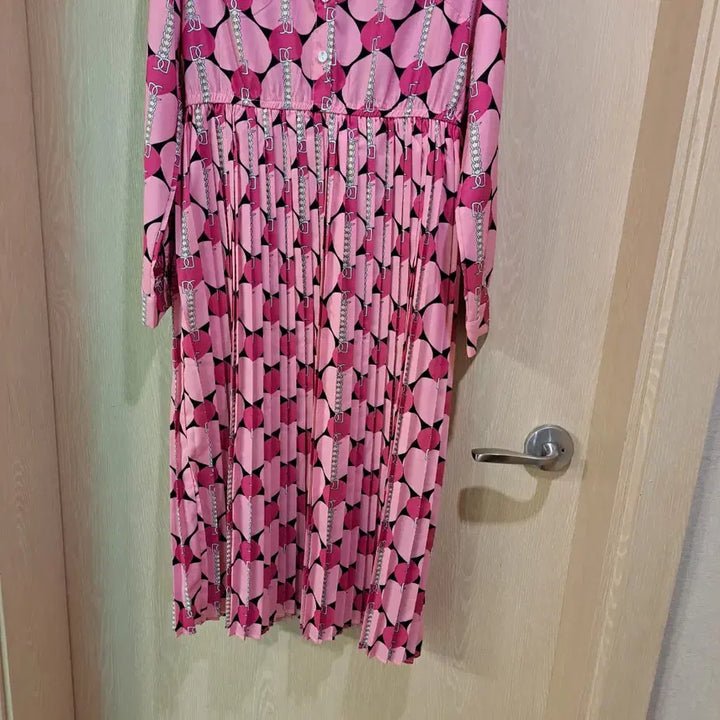 [BUNJANG] QI HAN JIA Pink Pattern Long Pleated Dress Size 66 / QI HAN JIA 핑크 패턴 롱 플리츠 원피스사이즈66