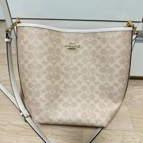 [BUNJANG] Coach Signature Large Bucket Bag Beige / 코치 정품 시그니처 버킷백 라지 베이지