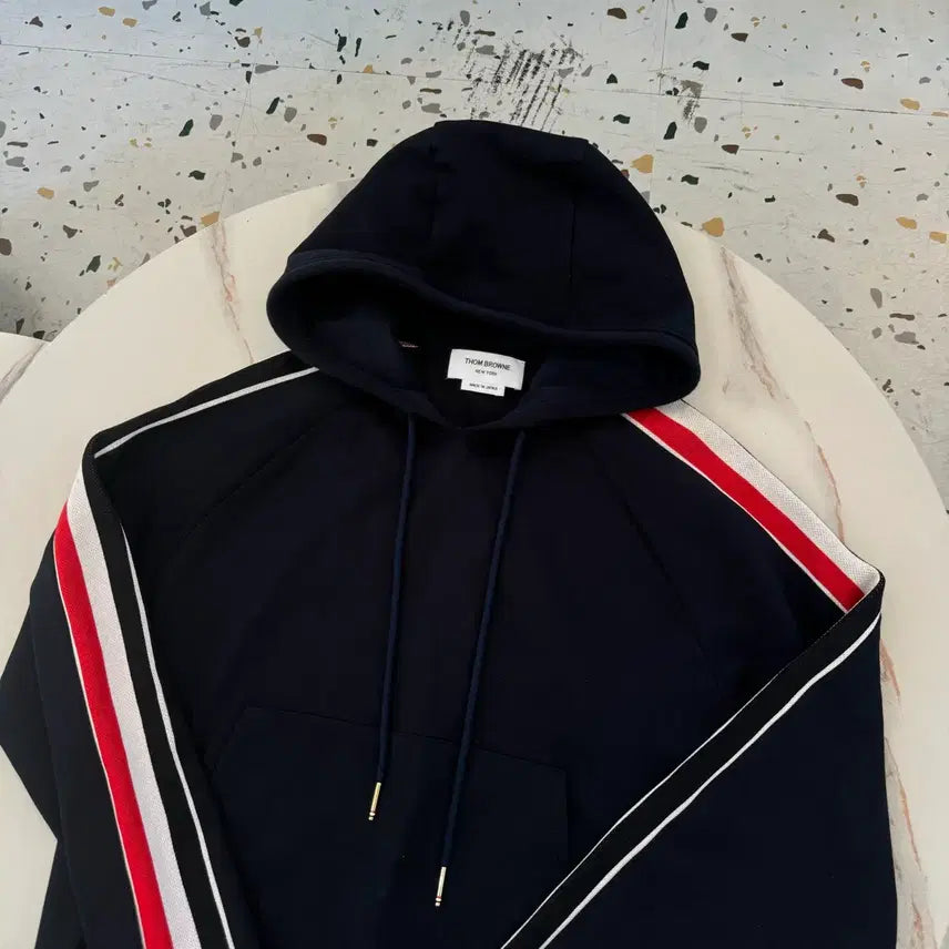 [BUNJANG] Thom Browne RWB Tricolor Stripe Hoodie Navy 1 Size / [정품/1사이즈] 톰브라운 RWB 삼선 스트라이프 후드티 네이비