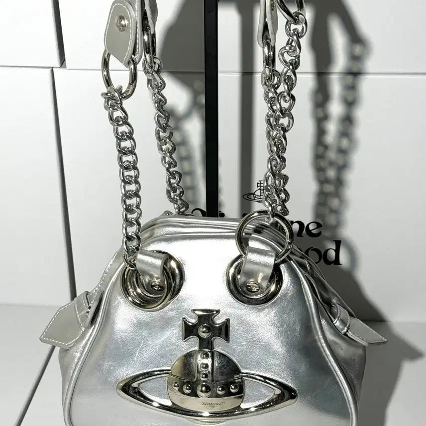 [BUNJANG] Vivienne Westwood Silver Chain Clutch Shoulder Bag / 비비안웨스트우드 클러치백 숄더백 실버 은장 체인