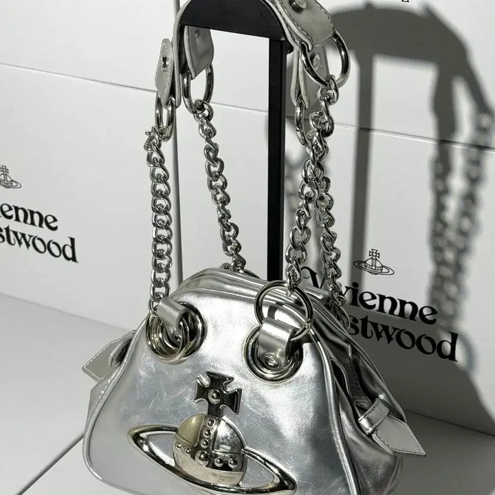 [BUNJANG] Vivienne Westwood Silver Chain Clutch Shoulder Bag / 비비안웨스트우드 클러치백 숄더백 실버 은장 체인