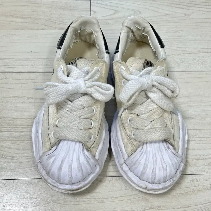 [BUNJANG] Maison Mihara Yasuhiro Blakey OG Sole Canvas Low-Top Sneakers White / 메종 미하라 야스히로 블레이키 OG 솔 캔버스 로우탑 스니커즈 화이트