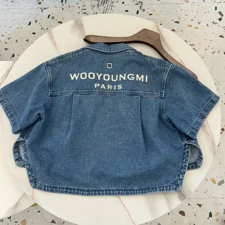 [BUNJANG] Wooyoungmi 23ss Back Logo Denim Short Sleeve Shirt / [정품] 23ss 우영미 백로고 데님 반팔 셔츠 청자켓
