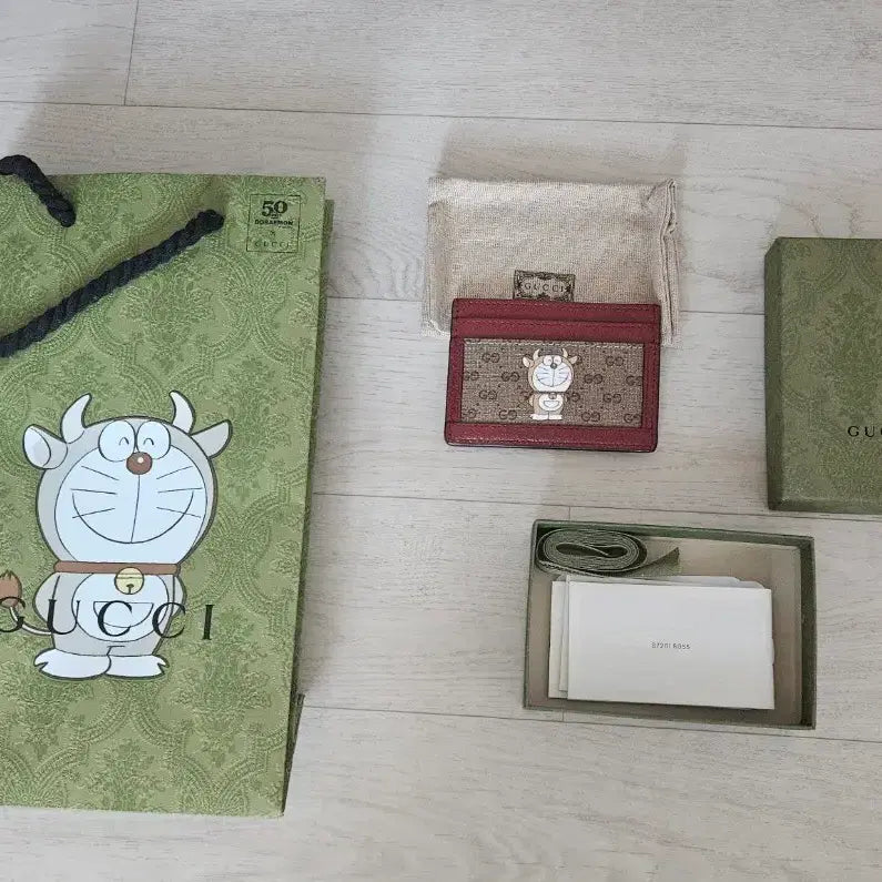 [BUNJANG] Gucci Doraemon Limited Edition Card Holder Full Set / 구찌 도라에몽 카드지갑 한정판 풀세트