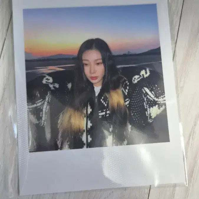 [BUNJANG] Aespa Giselle Polaroid Photo / 에스파 지젤 폴라로이드 사진