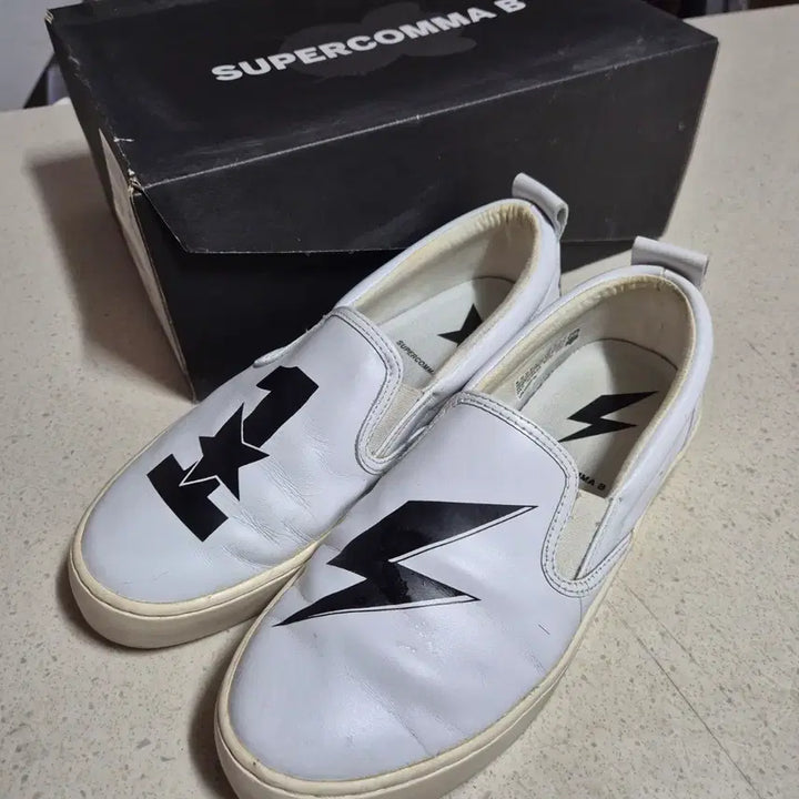 [BUNJANG] Supercomma B Slip-on Sneakers / 슈퍼콤마 슬립온