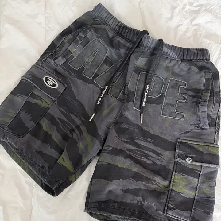 [BUNJANG] Ape Bermuda Shorts / 에이프 버뮤다