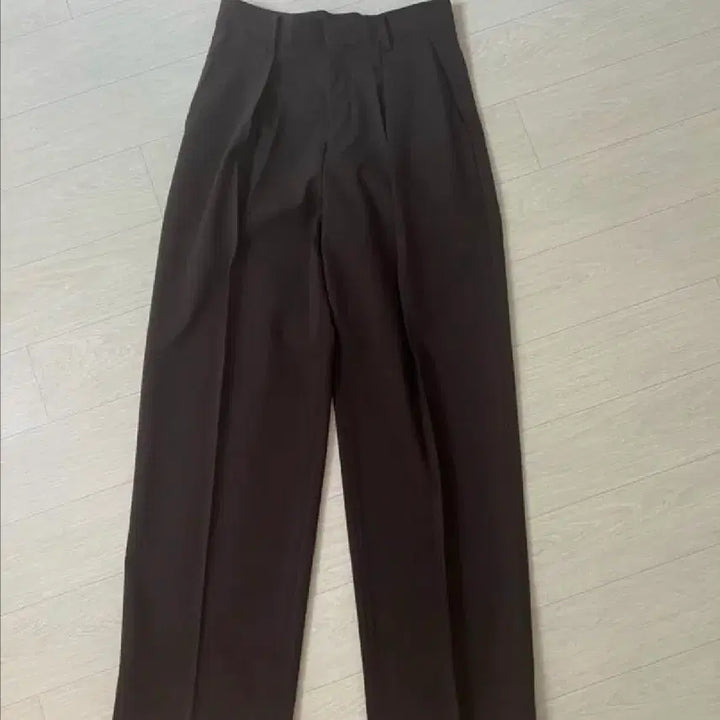 [BUNJANG] Label Archive Relaxed Fit Pants (Brown, Women&