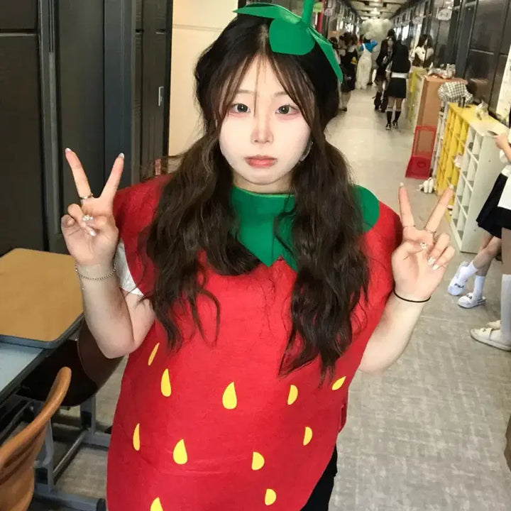 [BUNJANG] Custom Strawberry Costume Outfit Rental / 딸기컨셉옷