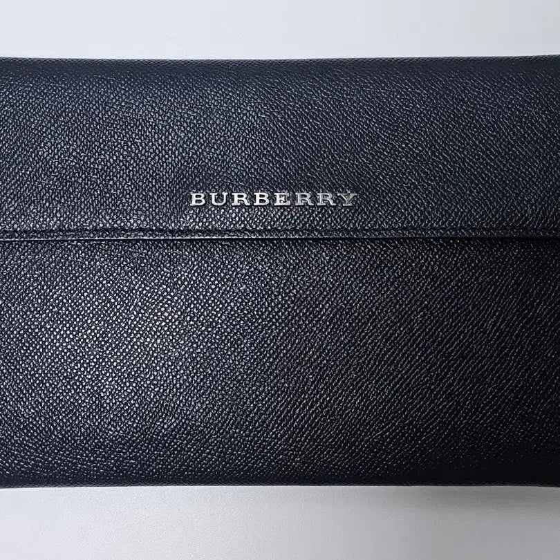 [BUNJANG] Burberry Grained Leather Clutch / [버버리] 그레이니 레더 클러치