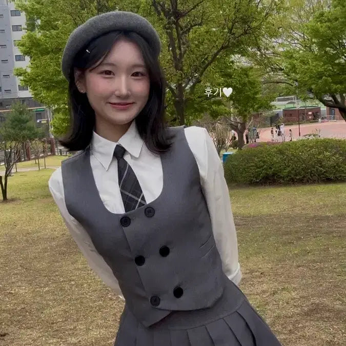 [BUNJANG] Preppy Look Uniform Rental (Beret Included) / [S,M,L 베레모 무료] 졸업사진 프레피룩 대여 *단체대여 가능*