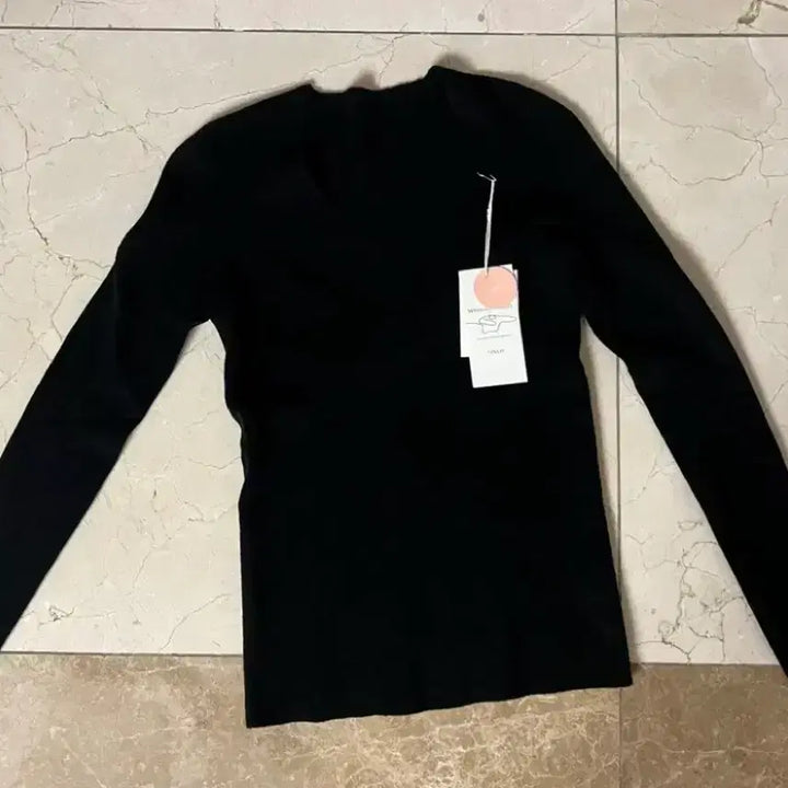 [BUNJANG] Premium Cashmere Slim Ribbed V-Neck Knit Sweater / 네고가능) 프리미엄 캐시미어 홀가먼트 슬림 골지 브이넥 니트
