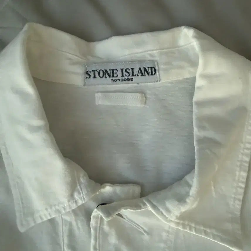 [BUNJANG] Stone Island White Collar Short Sleeve T-Shirt / 스톤아일랜드 화이트 카라 반팔 티셔츠