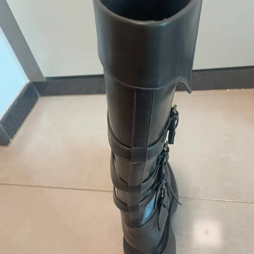 [BUNJANG] Synergy Western Buckle Boots (230) / 시너진 부츠 시너진 부츠 WESTERN BUCKLE BOOTS 230