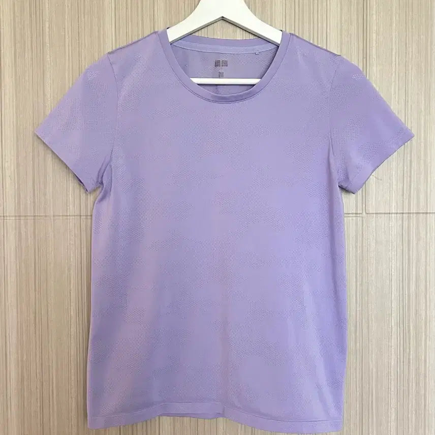 [BUNJANG] Uniqlo Dry Short Sleeve T-Shirt Lavender / [유니클로] 드라이 반팔 티셔츠 연보라