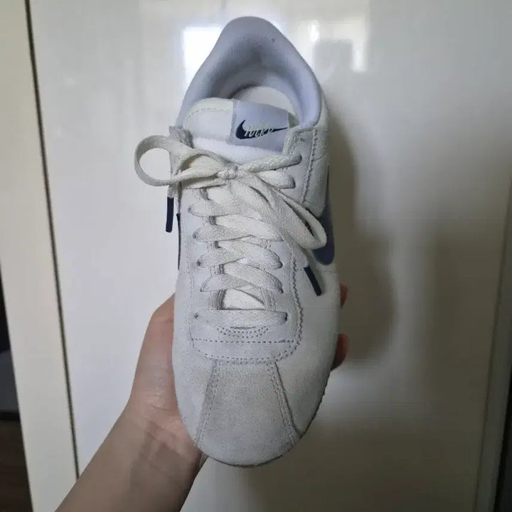 [BUNJANG] Nike Cortez White/Blue Suede Sneakers 250mm / 나이키 코르테즈 흰파 스웨이드 운동화 250