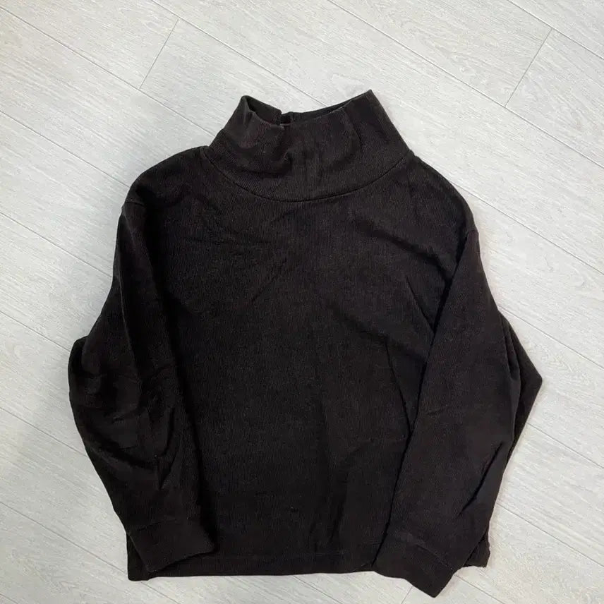 [BUNJANG] Uniqlo Fleece Mock Neck Bundle Set (Black, Brown) / 유니클로 후리스 모크넥(블랙, 브라운) 2장 일괄판매