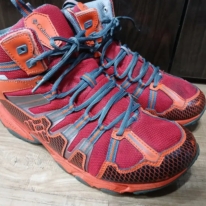 [BUNJANG] Columbia Mid-Cut Lightweight Hiking Boots (Red/Orange, 290mm) / 컬럼비아미드컷 레드/오렌지 경량등산화