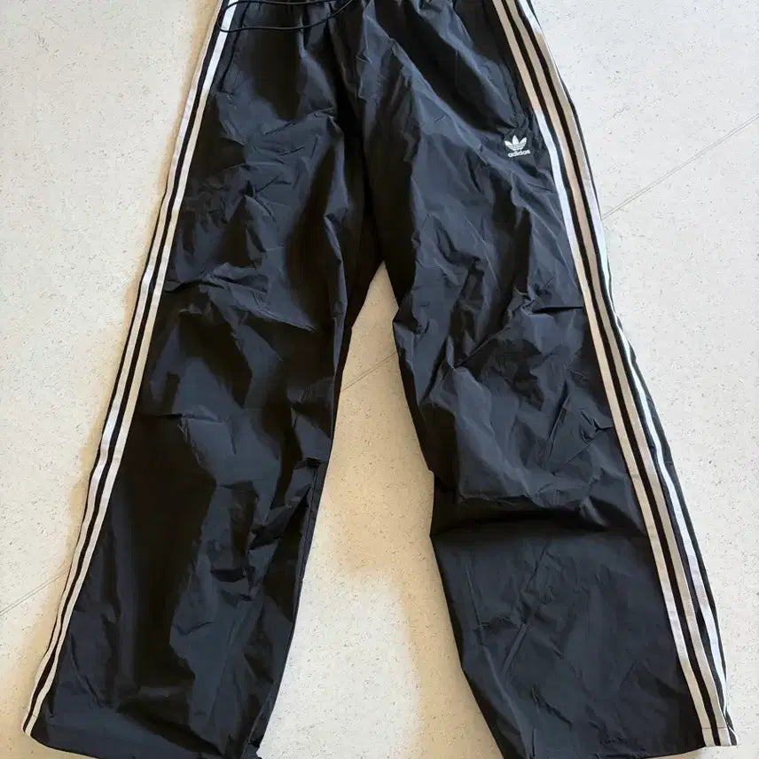 [BUNJANG] Adidas Firebird Parachute Pants Black L / 아디다스 파이어버드 파라팬츠 블랙 L