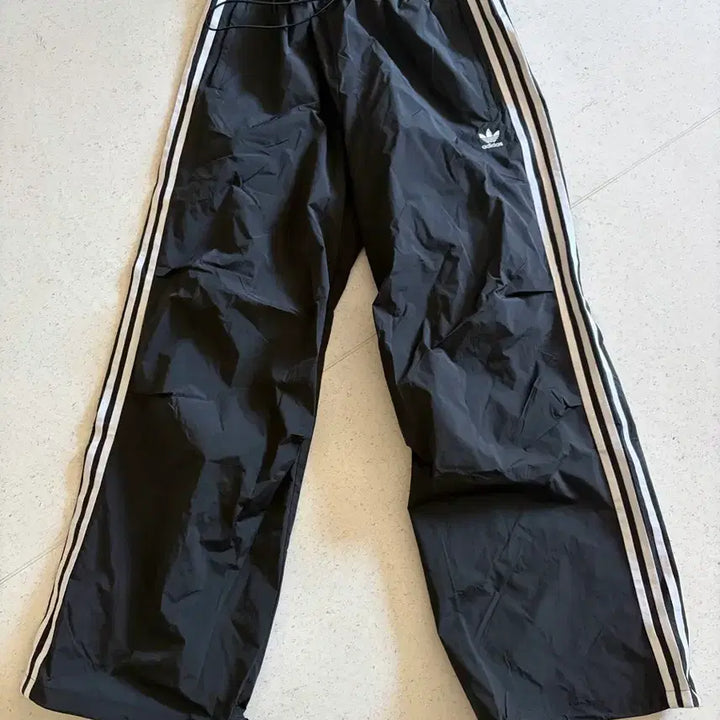[BUNJANG] Adidas Firebird Parachute Pants Black L / 아디다스 파이어버드 파라팬츠 블랙 L