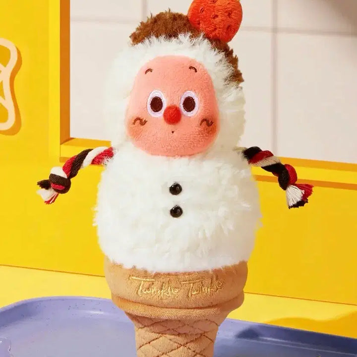 [BUNJANG] Pop Mart Twinkle Gelato Snowman Ice Cream Doll Keychain / [팝마트] 트윙클 젤라또 눈사람 아이스크림 인형 키링