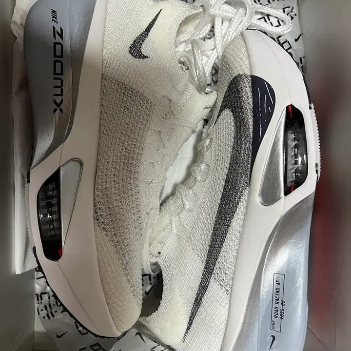 [BUNJANG] Nike Air Zoom Alphafly 3 Running Shoes / 나이키 에어줌 알파플라이3 런닝화270 미사용