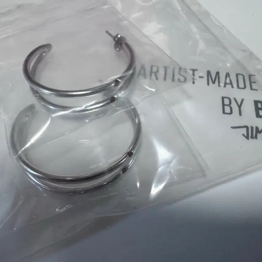 [BUNJANG] BTS Jimin Earring / BTS 방탄소년단 지민 Jimin Earring 귀걸이 이어 링