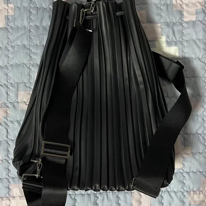 [BUNJANG] Enou Pleats Leather 2-Way Backpack / 에노우 enou 플리츠 레더 2way 백팩