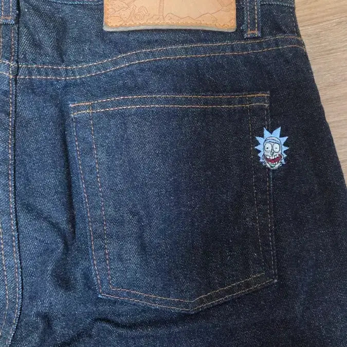 [BUNJANG] Naked &amp; Famous Rick and Morty Collaboration Jeans / 네이키드앤페이머스 릭엔모티 31사이즈