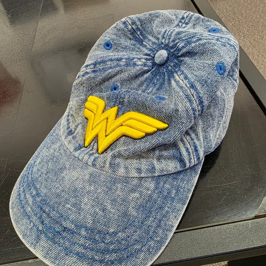 [BUNJANG] Wonder Woman Logo Denim Baseball Cap / 원더우먼 로고 데님 볼캡