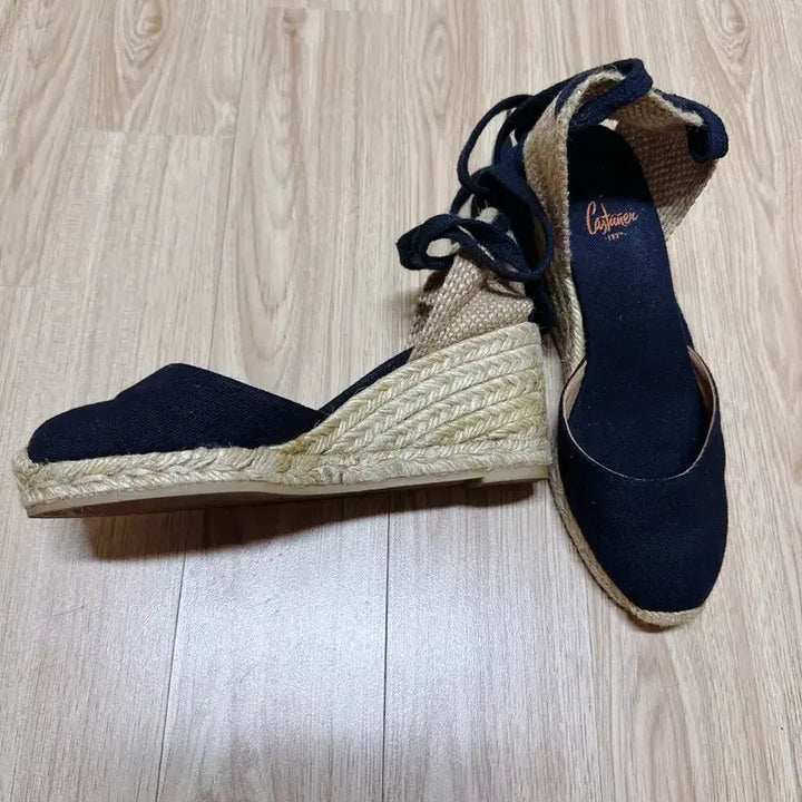 [BUNJANG] Castañer Black 6cm Heel Sandals Size 35 (US 5) / 까스따네르 블랙 6센티굽 (35사이즈, 230)