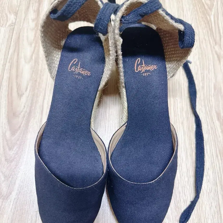 [BUNJANG] Castañer Black 6cm Heel Sandals Size 35 (US 5) / 까스따네르 블랙 6센티굽 (35사이즈, 230)