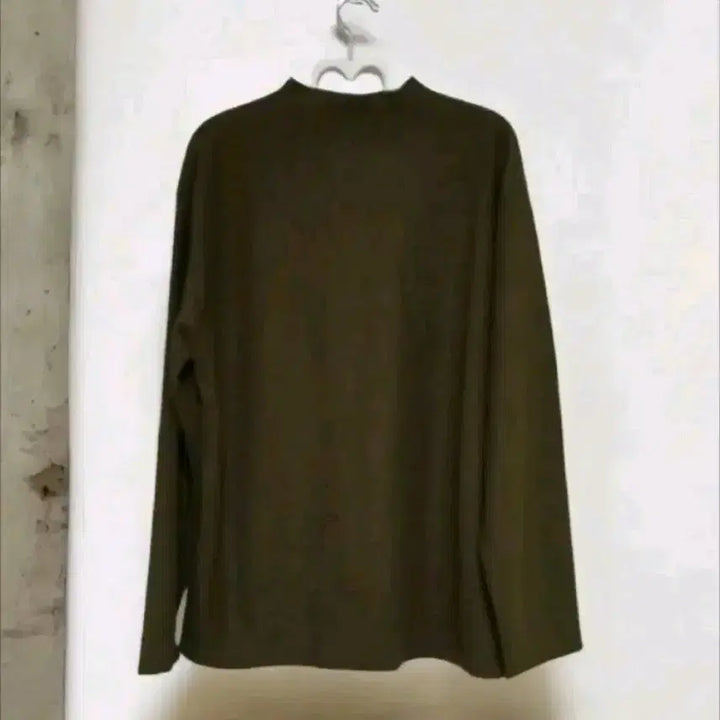 [BUNJANG] Unisex V-Neck Long Sleeve T-Shirt Free Size / 브이넥 긴팔 티셔츠, 남녀공용 프리사이즈