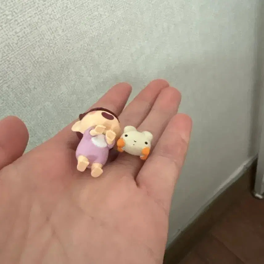 [BUNJANG] Crayon Shin-chan "U-Ri" Figure with Stroller Accessory / 짱구는 못말려 유리 피규어