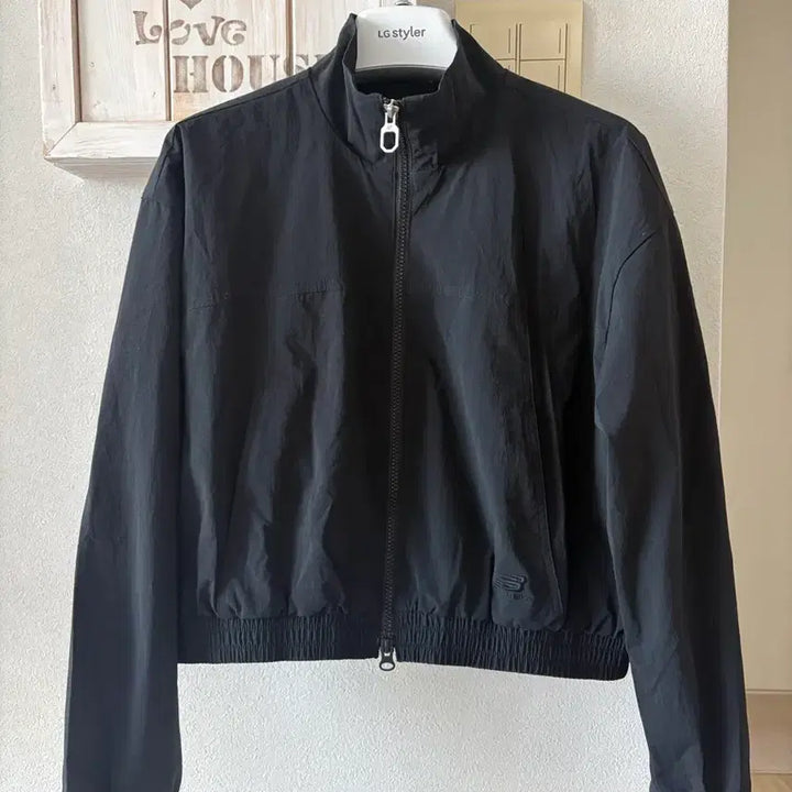 [BUNJANG] New Balance Cropped Windbreaker Jacket / 뉴발란스 바스락 크롭바람막이