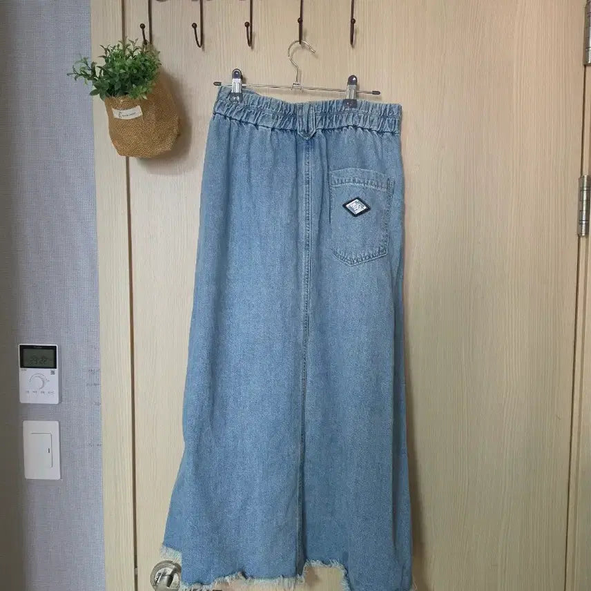 [BUNJANG] Lucky Chouette Denim Long Skirt / 럭키슈에뜨 데님 롱 스커트 38