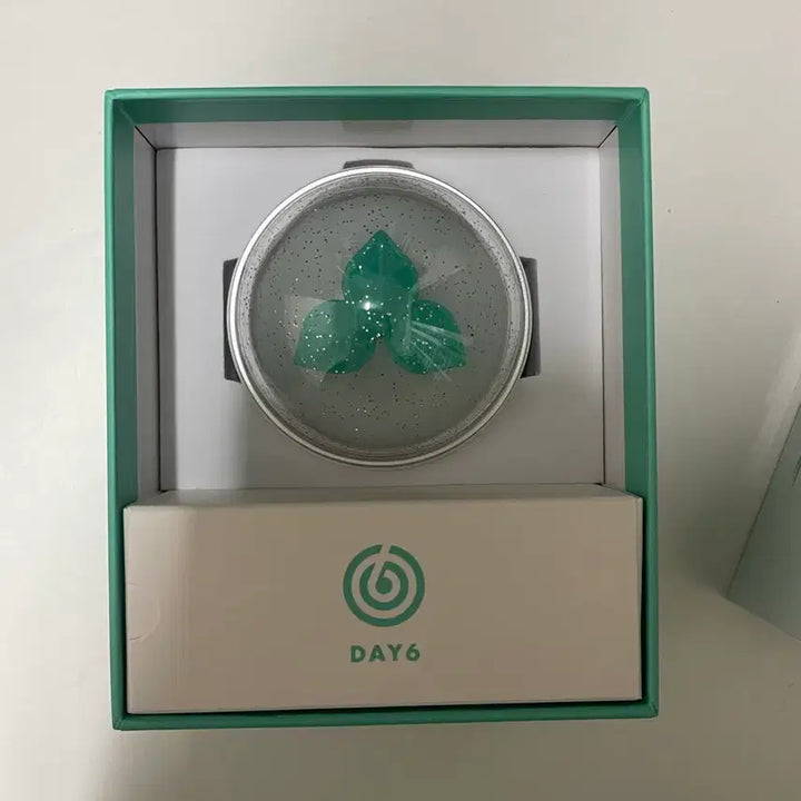[BUNJANG] DAY6 Official Lightstick Ver. 3 Madewatch / 데이식스 공식 응원봉 ver.3 마데워치
