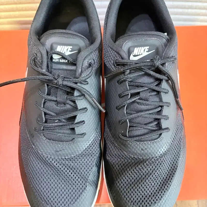 [BUNJANG] Nike Black Sneakers 250mm / 나이키 운동화 250mm