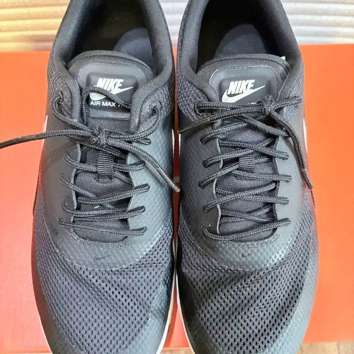 [BUNJANG] Nike Black Sneakers 250mm / 나이키 운동화 250mm