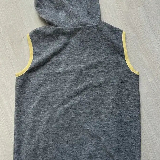 [BUNJANG] Hooded Half-Zip Vest Grey/Yellow / 후드 반집업 조끼 그레이/옐로우